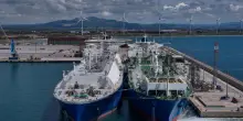Ue verso anticipo di un anno a stop all'import Gnl russo