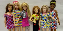 Barbie cambia stile, al posto dei tacchi alti scarpe più confortevoli