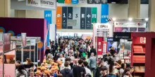 Aperto 37/o Salone del libro, subito folla tra gli stand