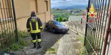 Investito dalla sua auto in zona a forte pendenza, morto anziano
