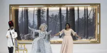 Al San Carlo 'La fille du régiment' firmata Michieletto