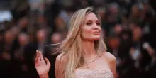 Angelina Jolie, 50 anni con i figli sognando la Cambogia