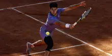 Roland Garros: Alcaraz già in campo sul centrale con Draper