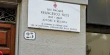 Firenze, targa 70 anni Nuti a casa sbagliata, no dove nacque