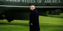 Trump minaccia dazi al 50% dal primo giugno all'Ue, scivolano le Borse. Apple brucia 100 miliardi di valore