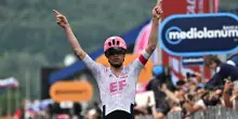 Giro: Asgreen vince la tappa che mette fuori Ciccone
