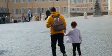 Inps, nel 2025 3 mesi di congedo parentale pagati all'80%