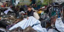 Raid su una scuola a Gaza: 33 morti. 'Trump potrebbe annunciare una tregua a breve'