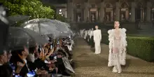 Il Bal Blanc di Dior Cruise sfila a Villa Albani Torlonia