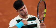 Roland Garros: Alcaraz batte Dzumhur e va agli ottavi