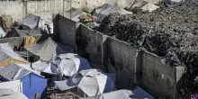 Hamas, almeno 5 morti in raid israeliano su tenda a Gaza