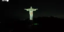Rio, omaggio a Papa Francesco sul Cristo Redentore