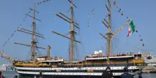 Vespucci arrivata a Genova per l'ultima tappa del tour mondiale