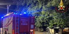 In auto su scalinata Trinità dei Monti, soccorso anziano