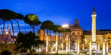 Tornano a Roma le passeggiate notturne ai Fori Imperiali