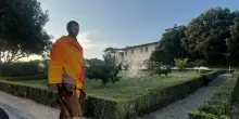 Sul plissé di Miyake pennellate dei colori d'Italia