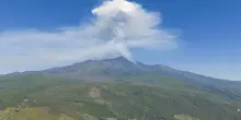 Dall'Etna una colata lavica a 3000 metri, si apre nuova una bocca effusiva