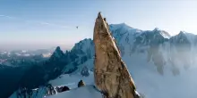 Monte Bianco, funambolo in equilibrio a 4.000 metri