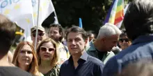 A L'Aja la sfida di Conte, sinistra ed euroscettici, 'no riarmo'