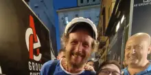 Abbraccio fra Jovanotti e Antonio, se la sindrome di Down unisce