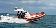 Tre uomini scomparsi in mare, ricerche nel golfo di Taranto