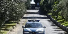 17enne aggredito da baby gang, 5 arresti nel Leccese