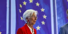 Lagarde: 'Inflazione verso il 2% ma c'è un'incertezza eccezionale'