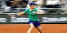 Sinner vince anche il secondo set 7-5 contro Djokovic  DIRETTA e FOTO al Roland Garros