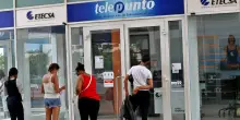 Cuba, il presidente difende gli aumenti della telefonia mobile