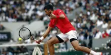 Sinner-Djokovic 5-4 nel secondo set. L'azzurro vince il primo 6-4 DIRETTA e FOTO al Roland Garros