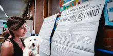 Referendum, urne riaperte in tutta Italia fino alle 15
