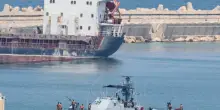 La Freedom Flotilla, bloccata dalle forze israeliane, arrivata al porto di Ashdod