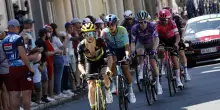 Tour: Yates vince la 10/ma tappa, Healy nuova maglia gialla