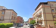 Uomo precipita dal balcone a Roma, si indaga per omicidio