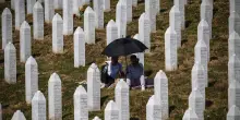 Srebrenica, in migliaia al Cimitero memoriale di Potocari