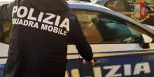 Spari fuori da una discoteca a Roma, ferito un buttafuori