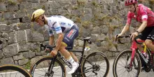 Tour: Evenepoel si ritira sul Tourmalet