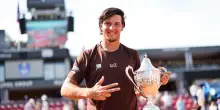 Tennis: De Jong battuto, Darderi vince il torneo di Bastad