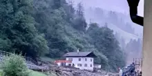 Frane in val Passiria, fango invade la statale nessun ferito