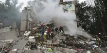 Missili su Kiev, 31 i morti. Trump: 'Sanzionerò Mosca'. Berlino manda i Patriot