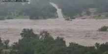 Alluvioni in Texas, il timelapse dell'impressionante piena del fiume Llano