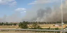 Incendio a Metaponto, alcuni turisti fatti evacuare via mare
