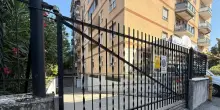 Testimone, 'ragazza caduta da hotel era con un uomo'