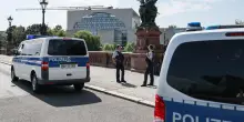 Un'auto travolge un gruppo di bambini a Berlino, feriti