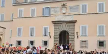 Il Papa, non rassegniamoci alla logica delle armi