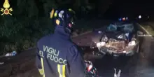 Moto contro un'auto, morto anche secondo ragazzo dello scooter