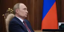 'Putin propone Mosca per l'incontro, Zelensky rifiuta'