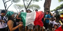 Meloni ai giovani, fate chiasso come al Giubileo di 25 anni fa