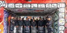 Sgomberato a Milano il centro sociale Leoncavallo. Meloni: 'No a zone franche', Piantedosi: 'Tolleranza zero'
