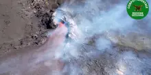Ingv, prosegue eruzione sull'Etna,due colate bene alimentate